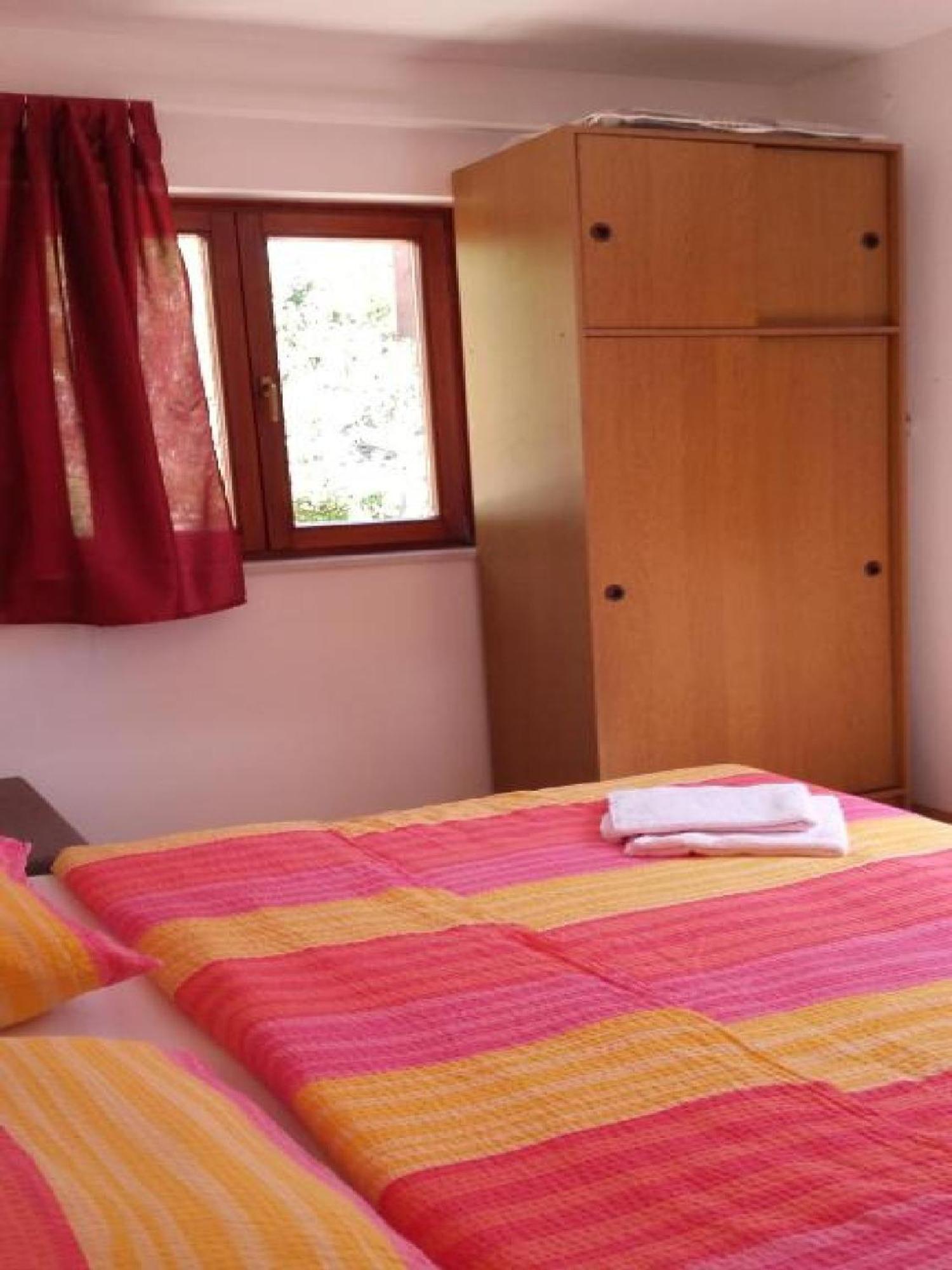 Apartments Smilje I Maslina Gornji Karin Habitación foto